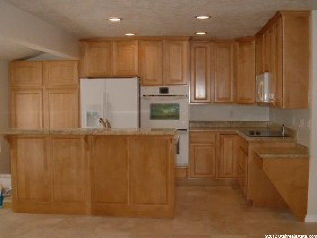8432 Treasure Mountain Dr, Sandy, UT 84093 — photo 2