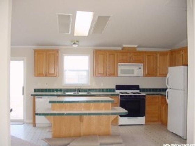 182 W 200 S, Levan, UT 84639 — photo 4