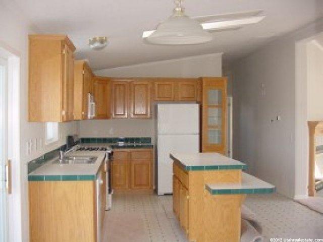 182 W 200 S, Levan, UT 84639 — photo 5