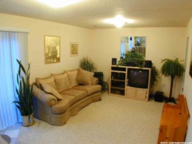 5452 Clernates Dr, Kearns, UT 84118 — photo 4