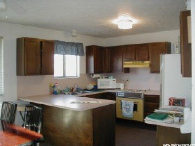 2562 N 1000 W, Clinton, UT 84015 — photo 3