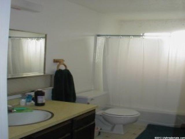 2562 N 1000 W, Clinton, UT 84015 — photo 4