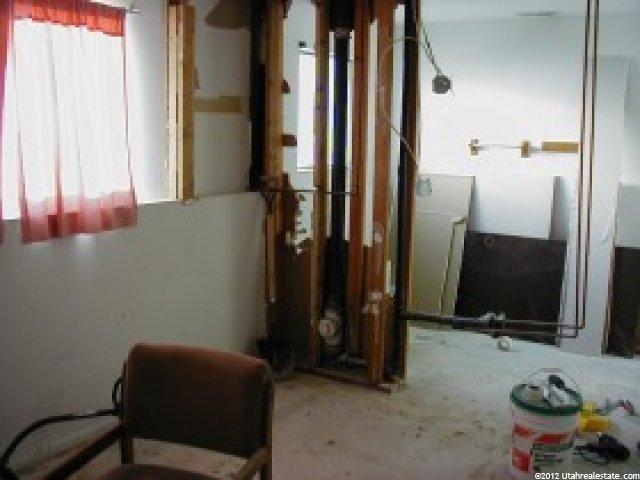 2562 N 1000 W, Clinton, UT 84015 — photo 7