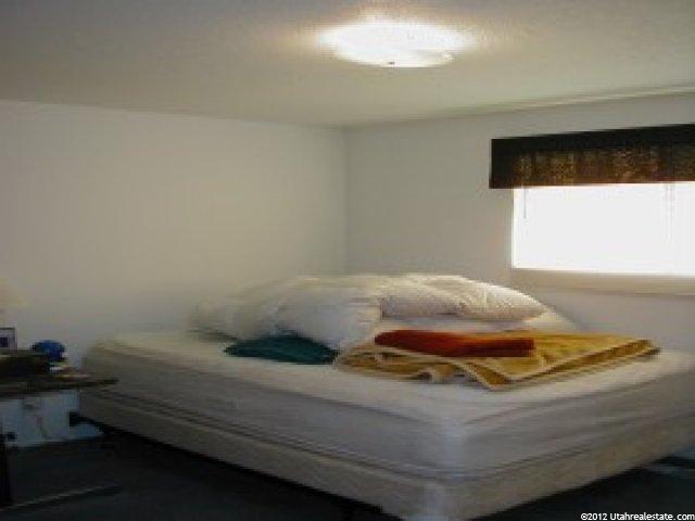 2562 N 1000 W, Clinton, UT 84015 — photo 8