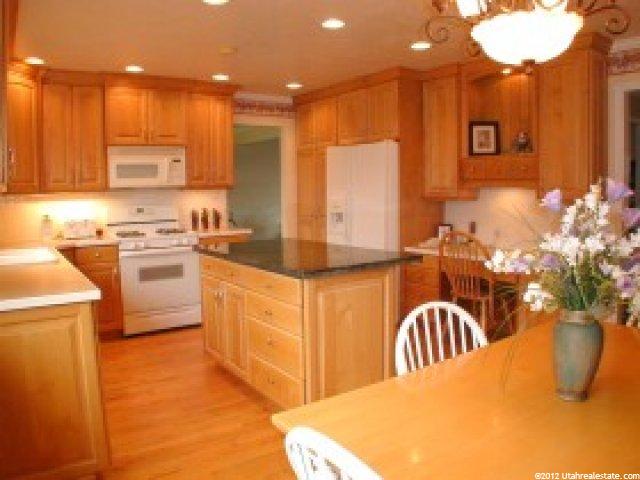 257 E 300 N, Farmington, UT 84025 — photo 2