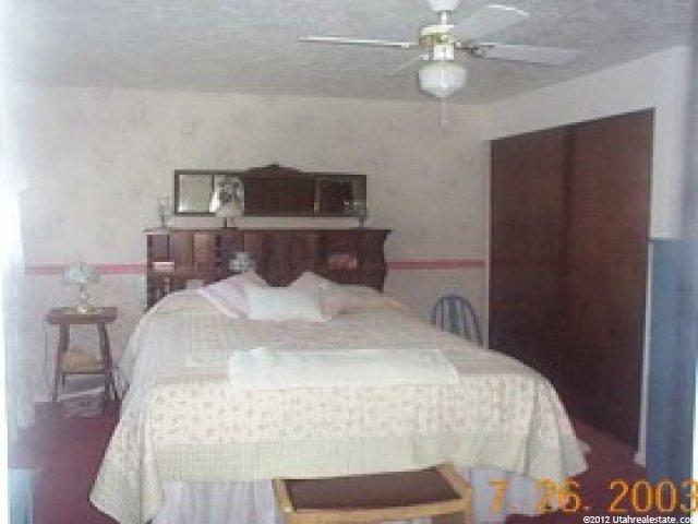 436 E Parrish Ln, Centerville, UT 84014 — photo 6