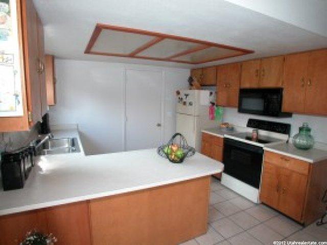 9911 Aplomado Dr, Sandy, UT 84092 — photo 2