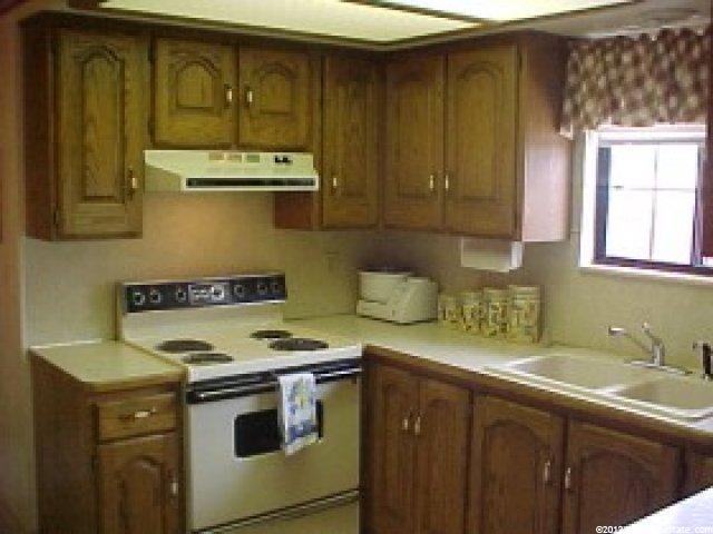 2096 N 2350 E, Layton, UT 84040 — photo 3