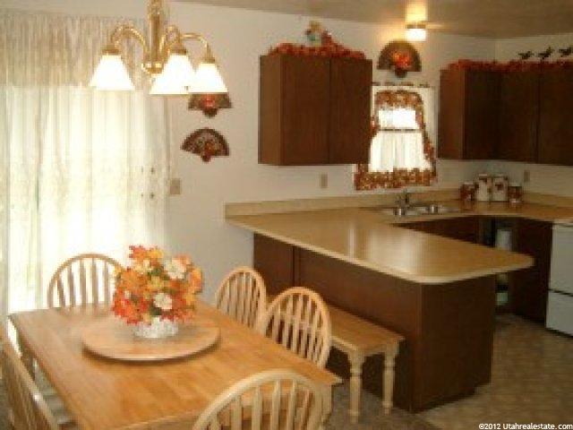 434 W 2500 S, Clearfield, UT 84015 — photo 3