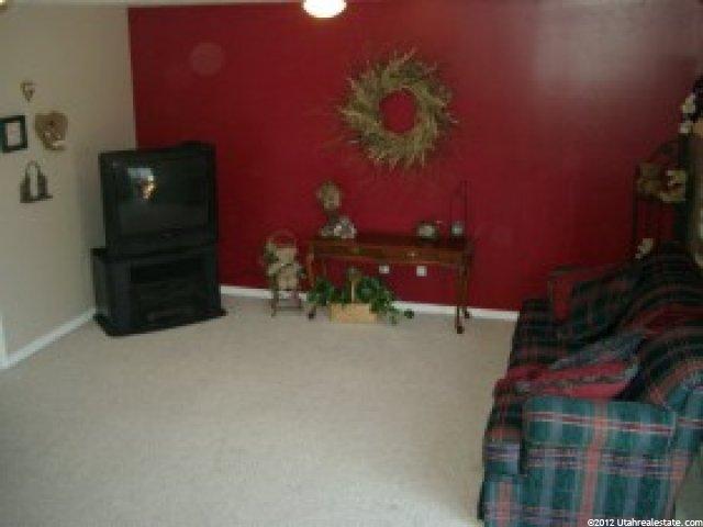 741 S 825 E, Layton, UT 84041 — photo 2