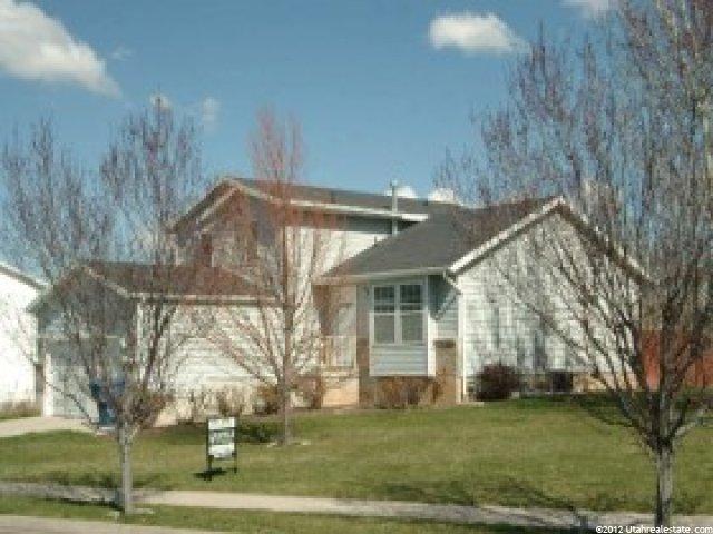 741 S 825 E, Layton, UT 84041 — photo 3