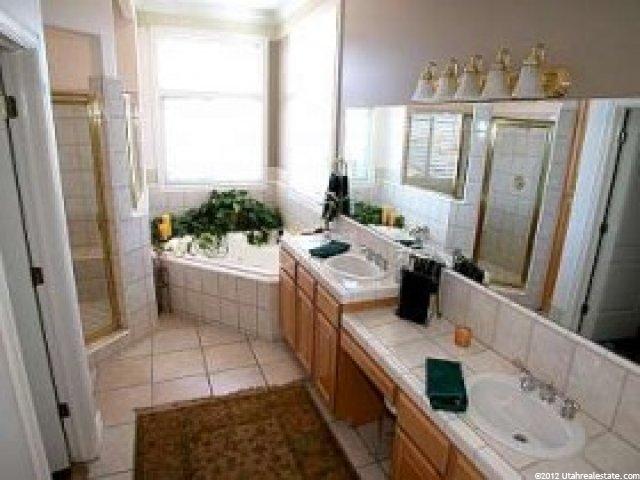 2422 Bear Hills Dr, Draper, UT 84020 — photo 7