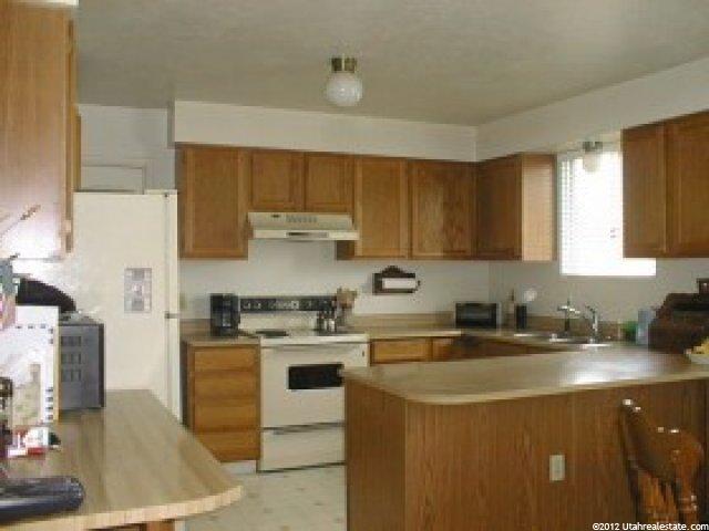 9247 Keith Dr, Sandy, UT 84094 — photo 2
