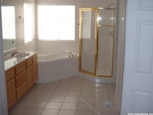 571 W 1225 N, West Bountiful, UT 84087 — photo 5
