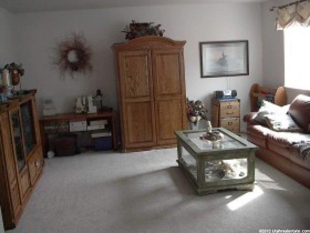 1452 Stoker Ln, Syracuse, UT 84075 — photo 2