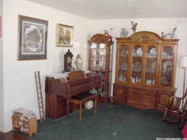 777 Dandelion Cir, Farmington, UT 84025 — photo 2