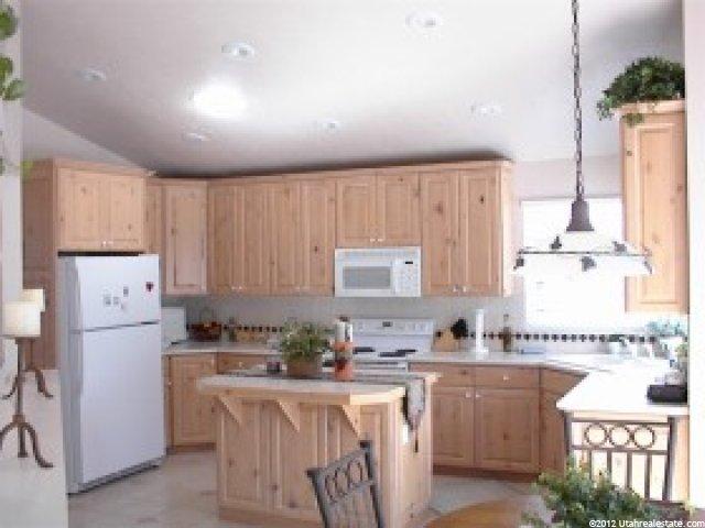 1086 Skyler Dr, Draper, UT 84020 — photo 4