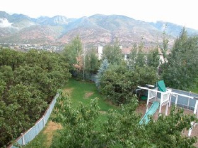 2127 Oak Manor Dr, Sandy, UT 84092 — photo 3