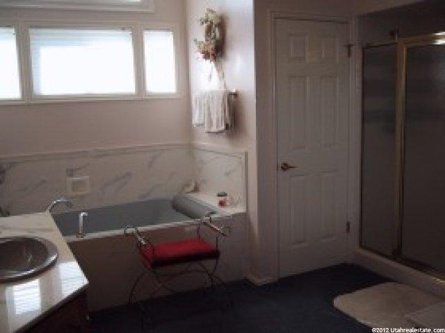 5863 Majestic Pine Dr, Murray, UT 84107 — photo 3