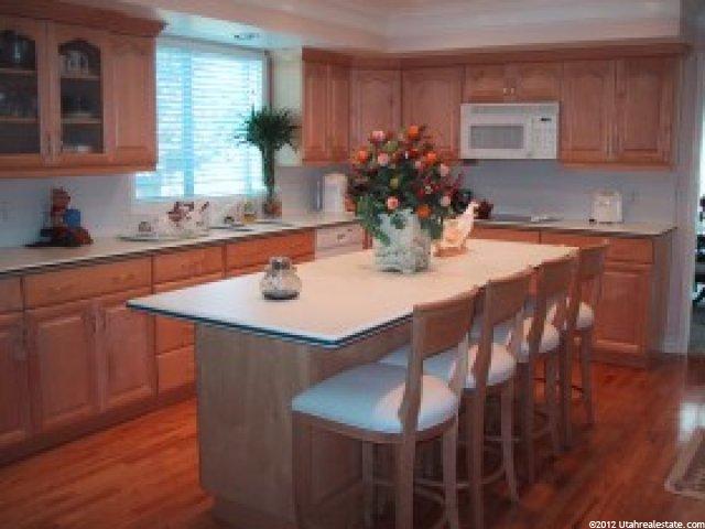5863 Majestic Pine Dr, Murray, UT 84107 — photo 5