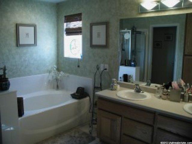 232 Spinnaker Dr, Stansbury Park, UT 84074 — photo 6