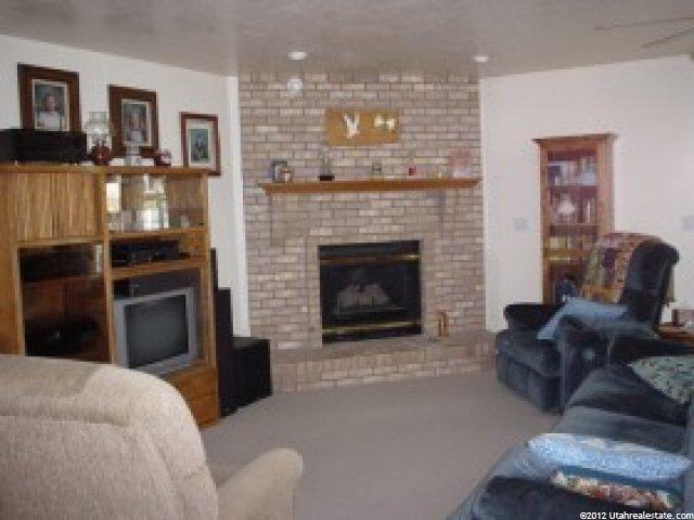 680 Liston Cir, Kaysville, UT 84037 — photo 3