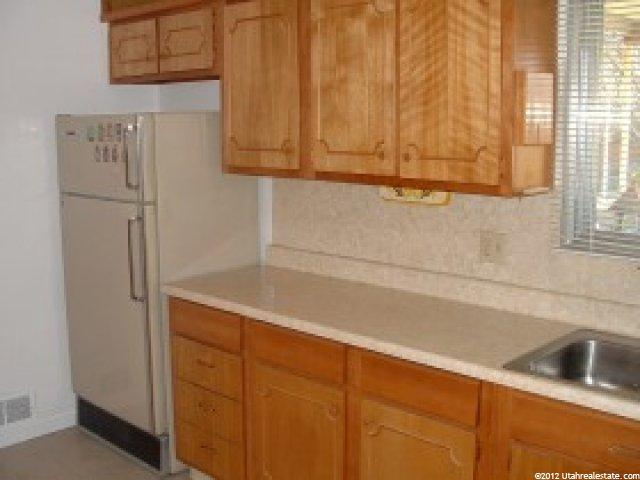 403 Hillside Dr, Murray, UT 84107 — photo 3