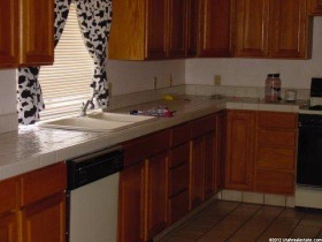 797 15th St, Ogden, UT 84404 — photo 2
