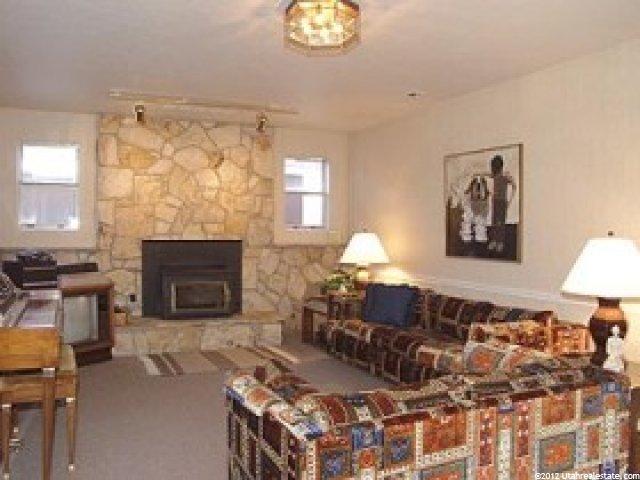 326 Shamrock Dr, Murray, UT 84107 — photo 5