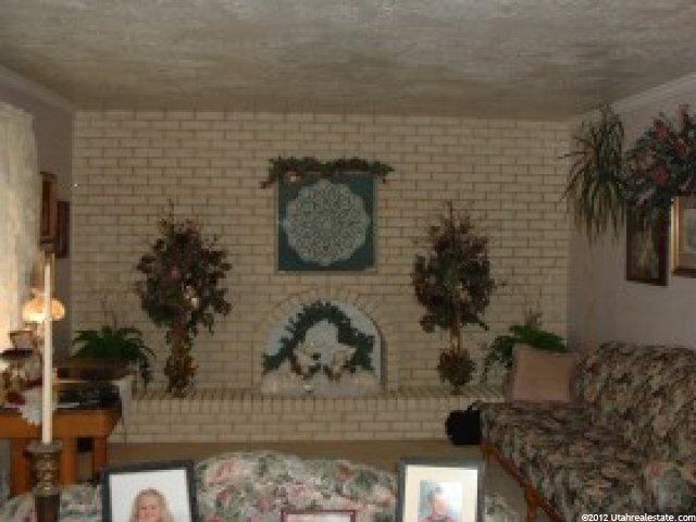 191 W Chase Ln, Centerville, UT 84014 — photo 3