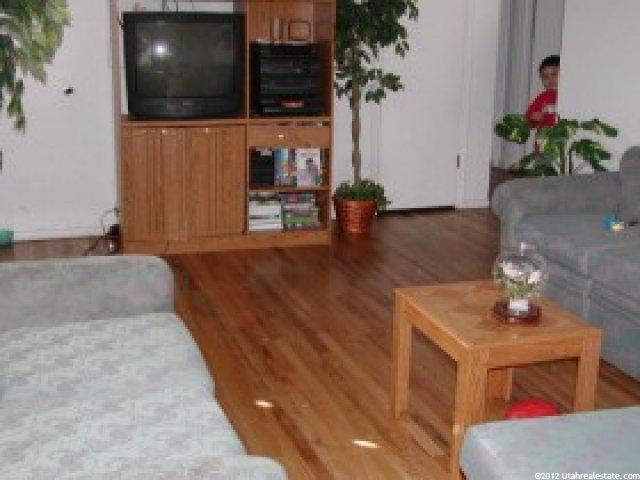 44 Paula Cir, Sandy, UT 84070 — photo 2