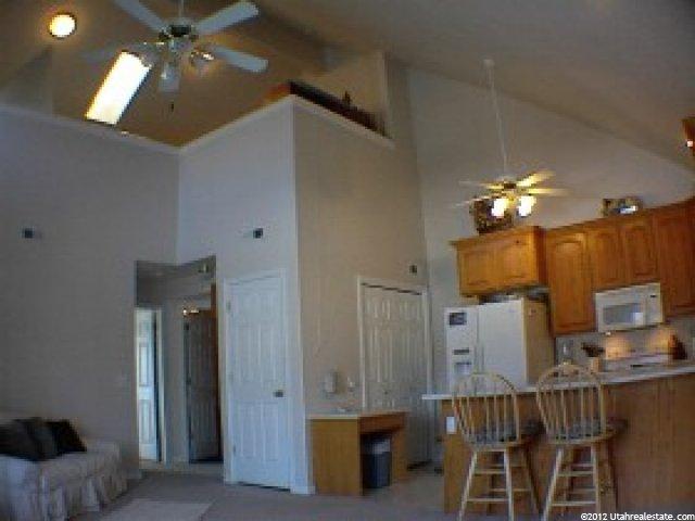 1325 E 4500 S ##32, Holladay, UT 84117 — photo 2