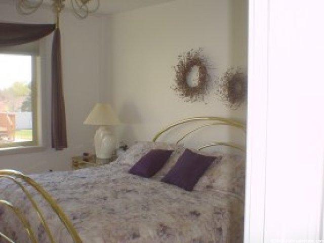 633 E 2475 N, North Ogden, UT 84414 — photo 5