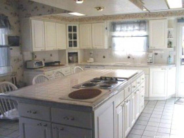 4684 Meadow View Cir, Murray, UT 84107 — photo 5