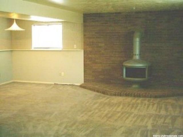 453 Sheridan Cir, Centerville, UT 84014 — photo 2