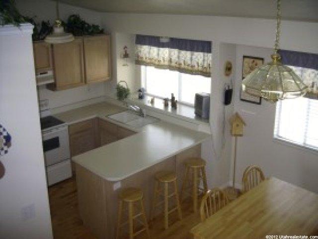 714 W 1900 N, Centerville, UT 84014 — photo 3