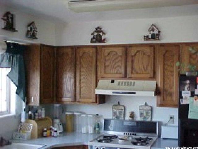 1167 E Cherry Ln, Layton, UT 84040 — photo 3