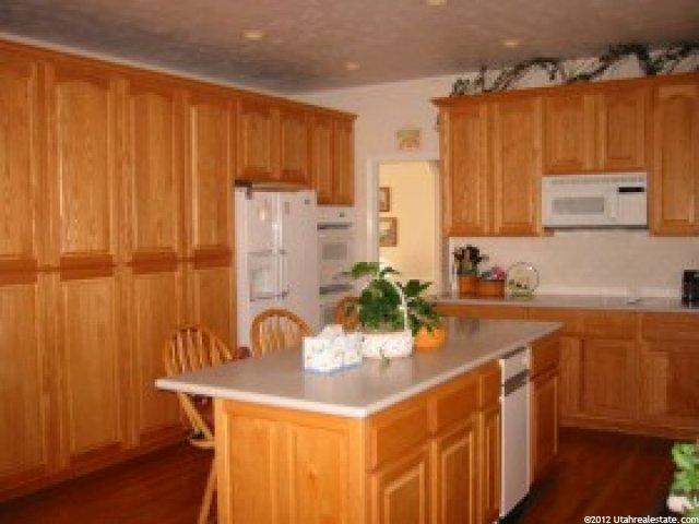 9181 Wedgefield Dr, Sandy, UT 84093 — photo 2