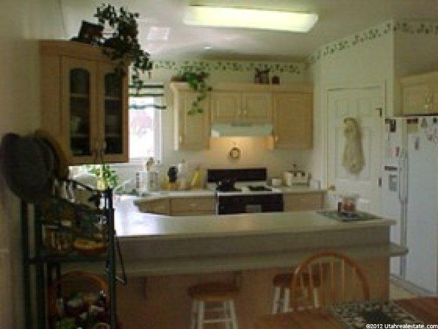 950 E 300 N, Hyde Park, UT 84318 — photo 2