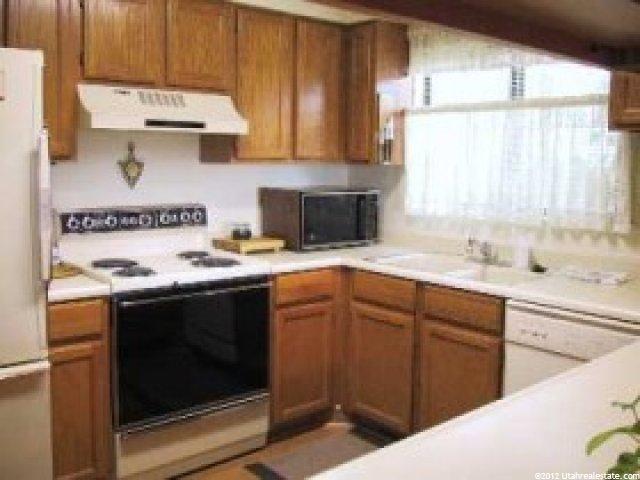 422 E 3350 N, North Ogden, UT 84414 — photo 2