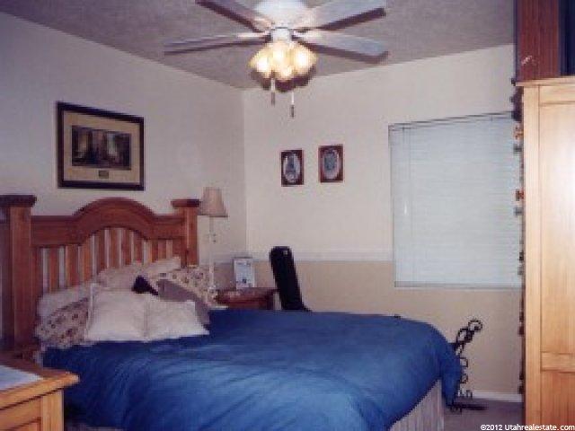 1136 W 2450 N, Clinton, UT 84015 — photo 5