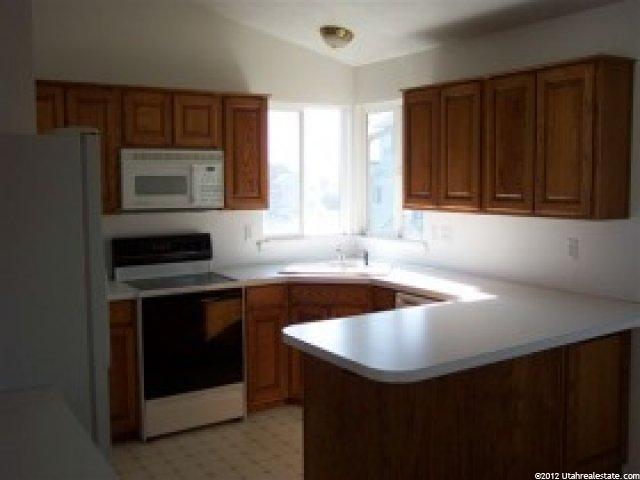 726 W 1860 N, Clinton, UT 84015 — photo 3