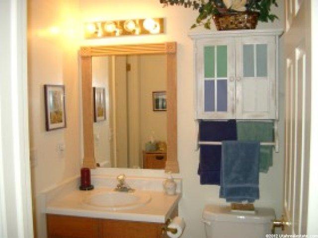 7635 Lark Meadow Cv, Midvale, UT 84047 — photo 8
