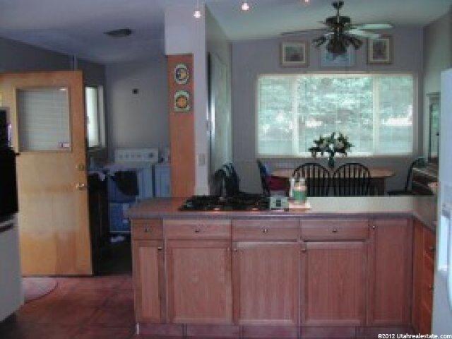 2427 Orchard Dr, Bountiful, UT 84010 — photo 4