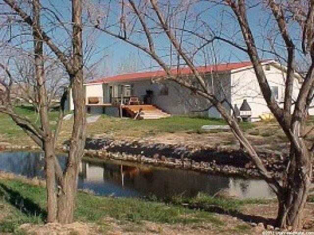 2123 S Vernal Ave, Vernal, UT 84078 — photo 2
