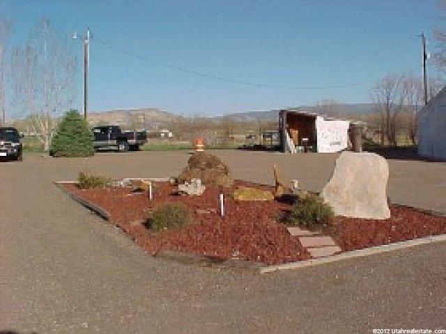 2123 S Vernal Ave, Vernal, UT 84078 — photo 6