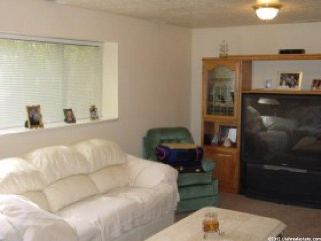 4946 S 3850 W, Roy, UT 84067 — photo 8