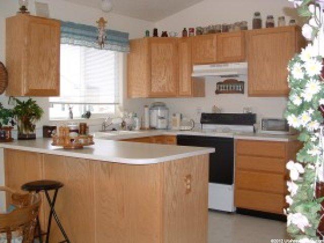 2593 W 2250 N, Clinton, UT 84015 — photo 3