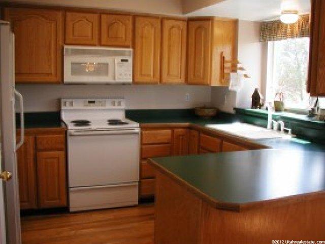 1397 Willow Valley Dr, Centerville, UT 84014 — photo 3