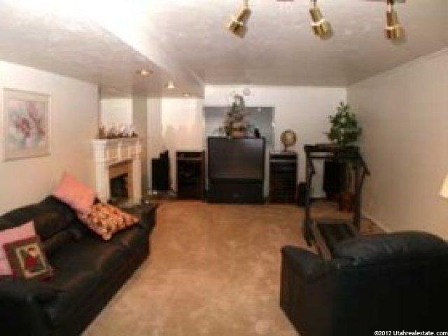 332 Shamrock Dr, Murray, UT 84107 — photo 8